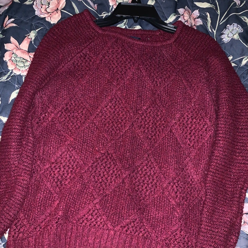 American Eagle sweater